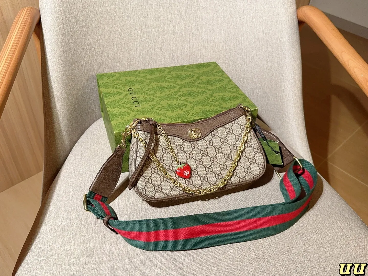 All Categories Official Website "Brand Women's Bags" Women's Bags 💙 GUCCI 2025 New GUCCI Crossbody Bag