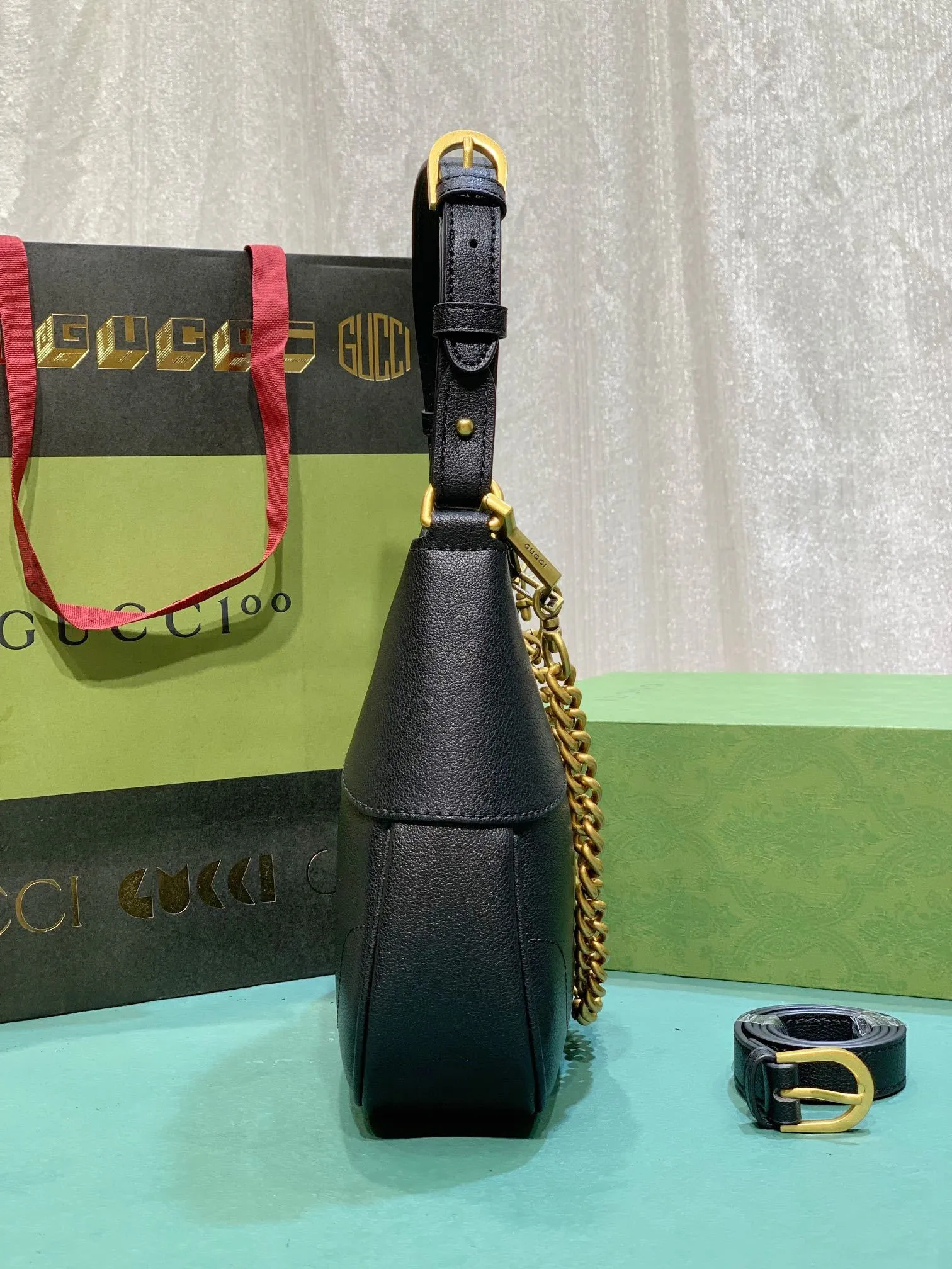 All categories Official website "Brand Women's Bags" Women's Bags 💙 GUCCI 2024 latest GUCCI crossbody bag