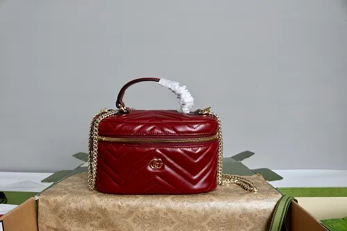 All categories Official website "Brand Women's Bags" Women's Bags 💙 GUCCI 2026 GUCCI new crossbody shoulder bag