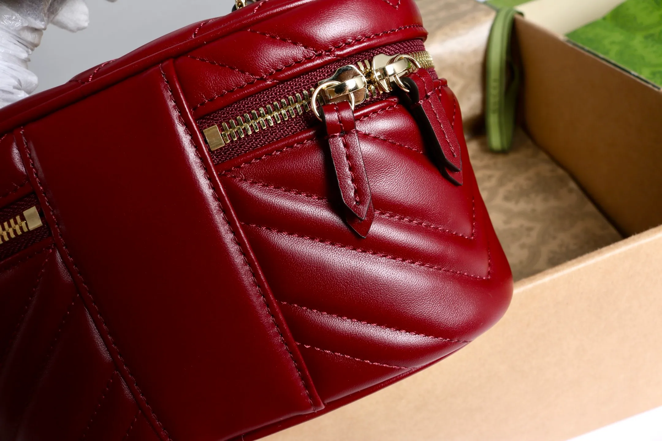 All categories Official website "Brand Women's Bags" Women's Bags 💙 GUCCI 2026 GUCCI new crossbody shoulder bag