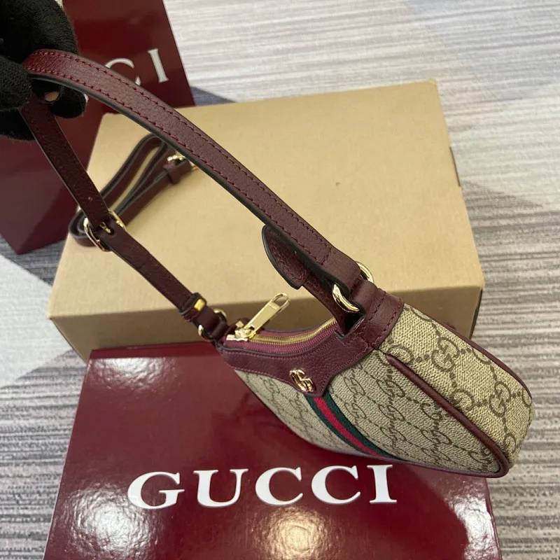 All categories Official website "Brand Women's Bags" Women's Bags 💙 GUCCI 2025 new GUCCI armpit bag