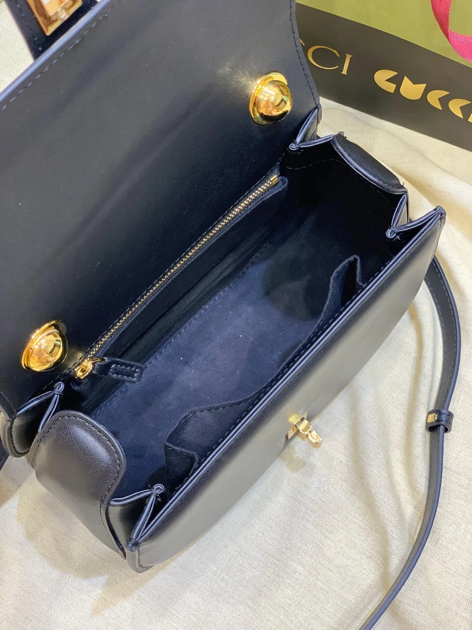 All categories Official website "Brand Women's Bags" Women's Bags 💙 GUCCI 2023 latest GUCCI crossbody bag