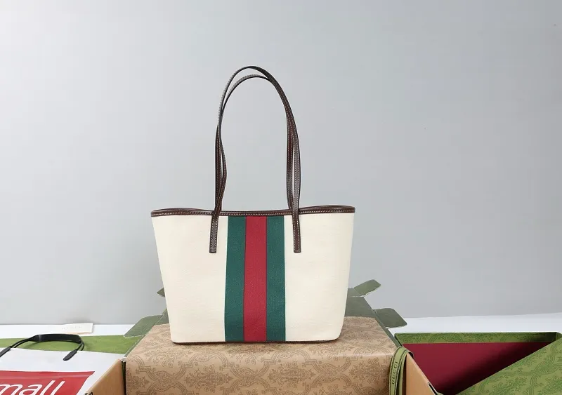 All Categories Official Website "Brand Women's Bags" Women's Bags 💙 GUCCI 2026 Classic GUCCI Print Crossbody Bag