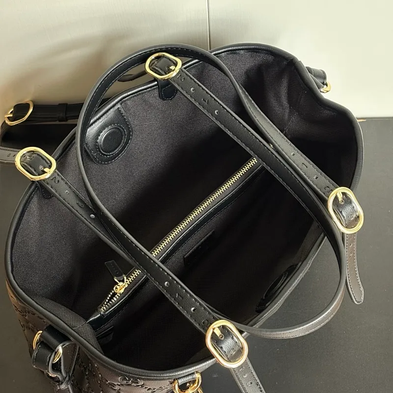 All Categories Official Website "Brand Women's Bags" Women's Bags 💙 GUCCI 2026 New GUCCI Crossbody Bag