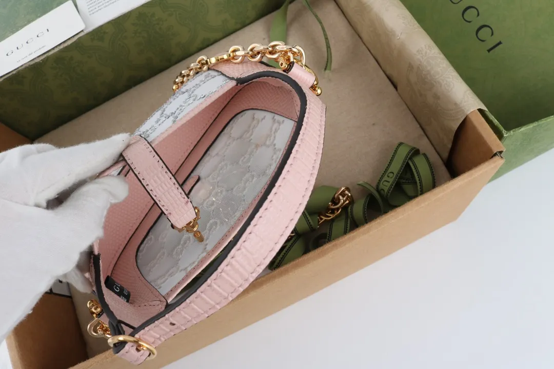 All categories Official website "Brand Women's Bags" Women's Bags 💙 GUCCI 2026 GUCCI new crossbody shoulder bag