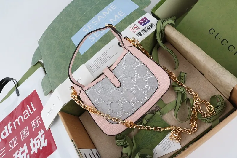 All categories Official website "Brand Women's Bags" Women's Bags 💙 GUCCI 2026 GUCCI new crossbody shoulder bag