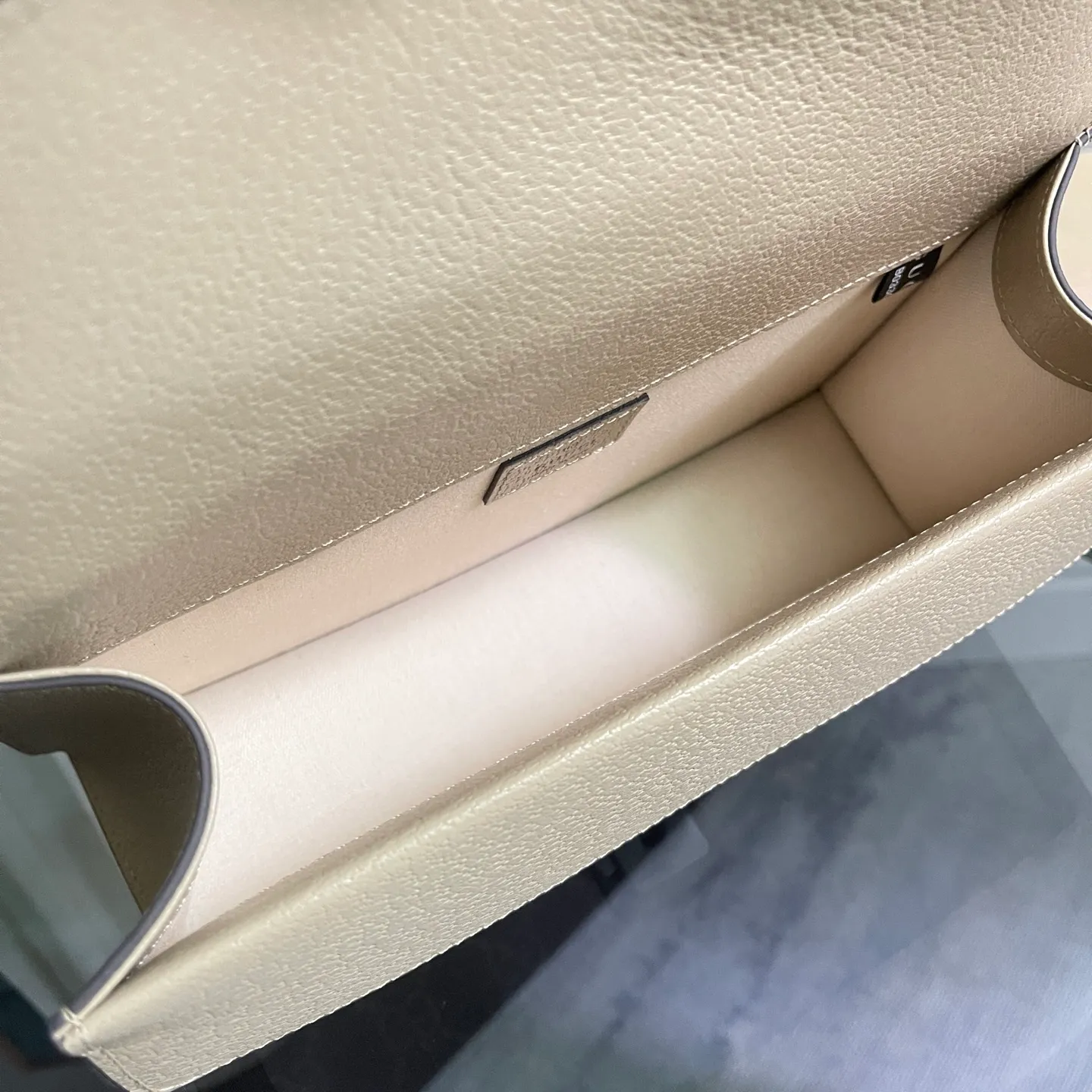 All Categories Official Website "Brand Women's Bags" Women's Bags 💙 GUCCI 2025 New GUCCI Crossbody Bag