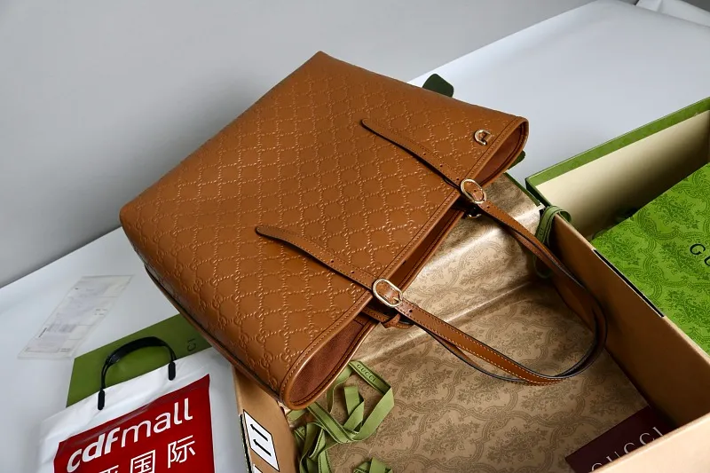 All categories Official website "Brand Women's Bags" Women's Bags 💙 GUCCI 2026 GUCCI new crossbody shoulder bag