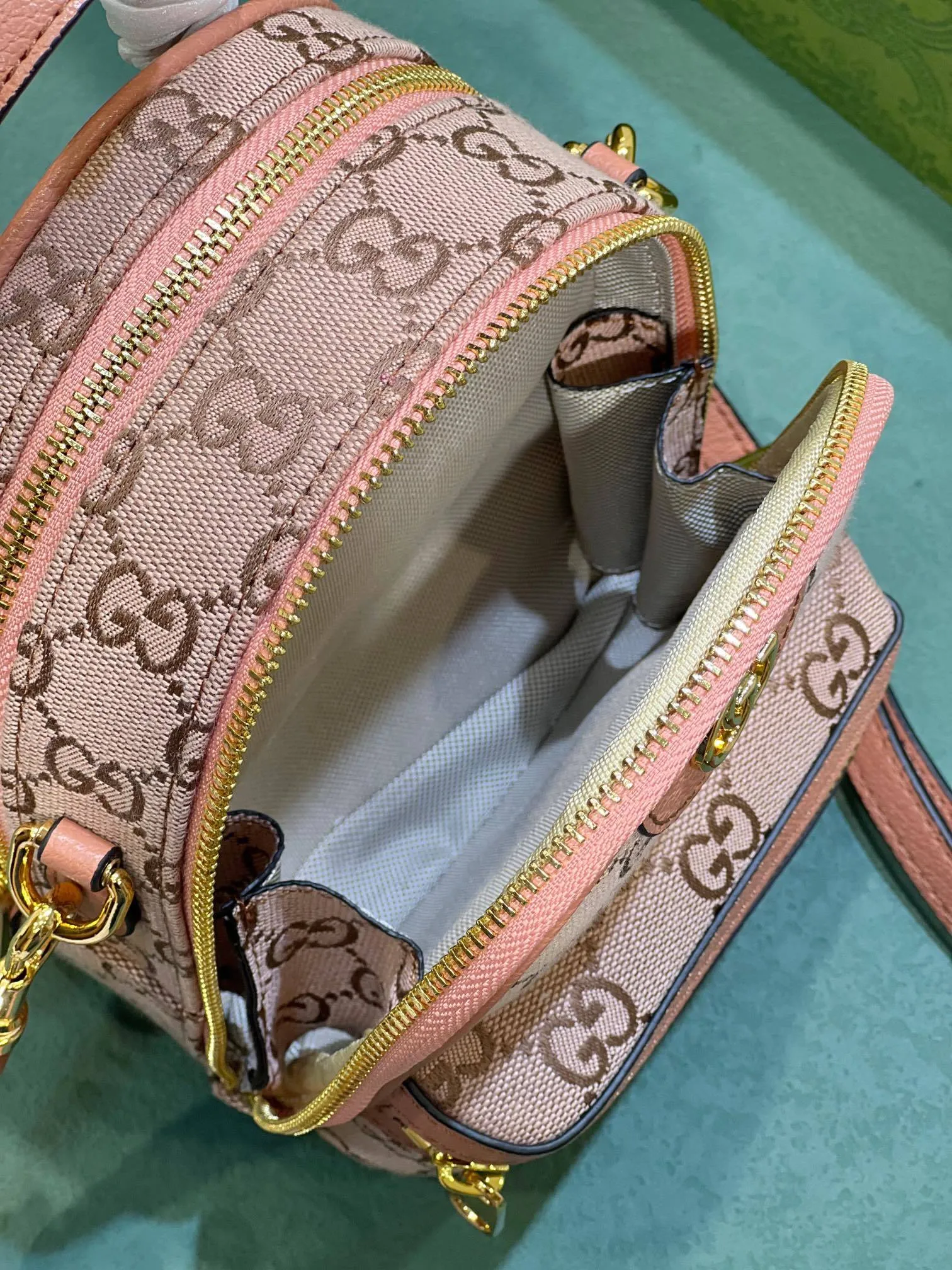 All categories Official website "Brand Women's Bags" Women's Bags 💙 GUCCI 2023 latest GUCCI crossbody bag