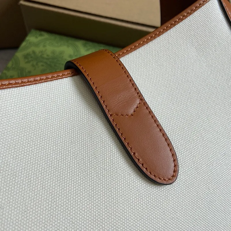 All Categories Official Website "Brand Women's Bags" Women's Bags 💙 GUCCI 2025 New GUCCI Crossbody Bag