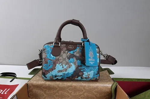 All categories Official website "Brand Women's Bags" Women's Bags 💙 GUCCI 2026 GUCCI new crossbody shoulder bag