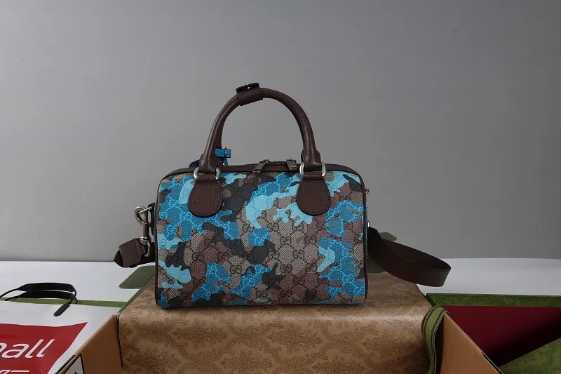 All categories Official website "Brand Women's Bags" Women's Bags 💙 GUCCI 2026 GUCCI new crossbody shoulder bag