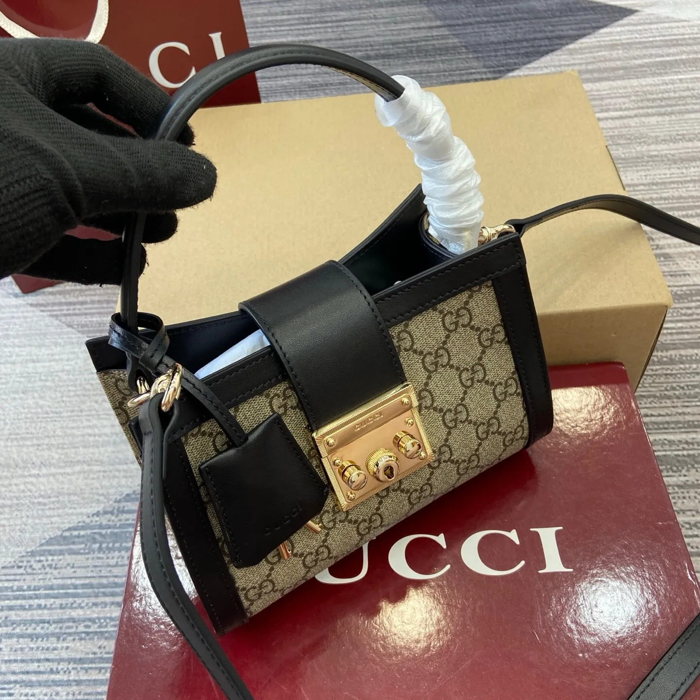 All Categories Official Website "Brand Women's Bags" Women's Bags 💙 GUCCI 2025 New GUCCI Crossbody Bag