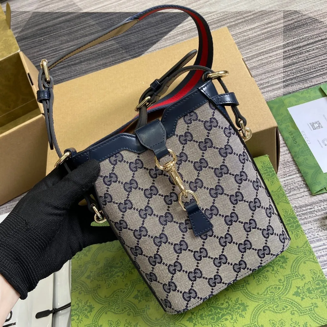 All Categories Official Website "Brand Women's Bags" Women's Bags 💙 GUCCI 2025 New GUCCI Crossbody Bag