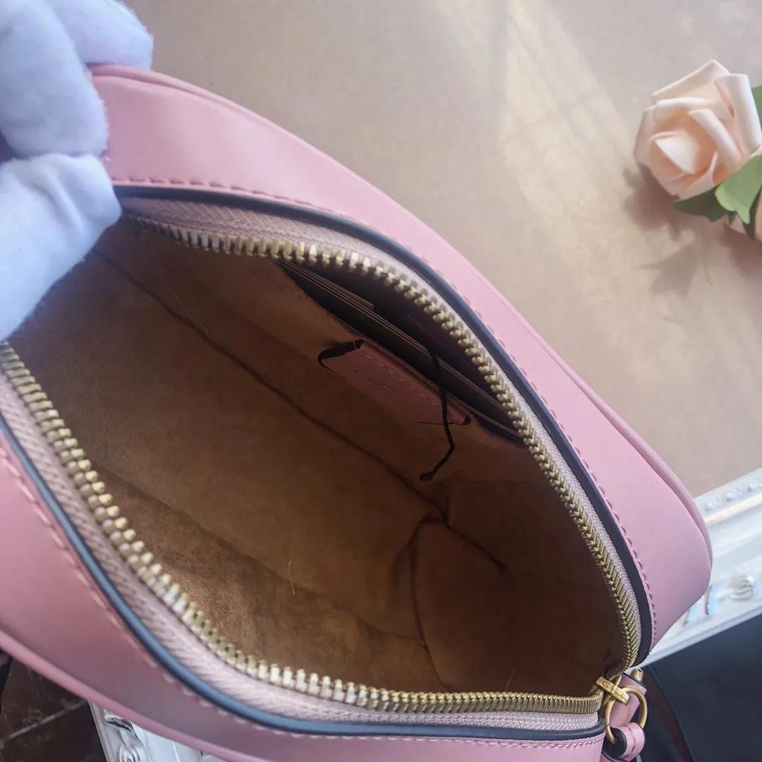 All categories Official website "Brand Women's Bags" Women's Bags 💙 GUCCI Fine imitation Gucci, high imitation Gucci bags, Gucci crossbody bags, 2022 official latest version Gucci crossbody bags, Gucci bag factory, recommended bags, size: 24-13-7CM
