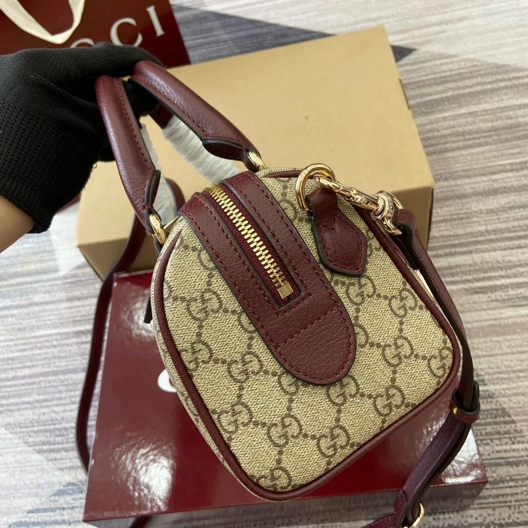 All Categories Official Website "Brand Women's Bags" Women's Bags 💙 GUCCI 2025 New GUCCI Crossbody Bag