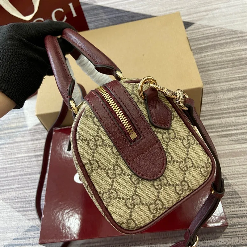 All Categories Official Website "Brand Women's Bags" Women's Bags 💙 GUCCI 2025 New GUCCI Crossbody Bag