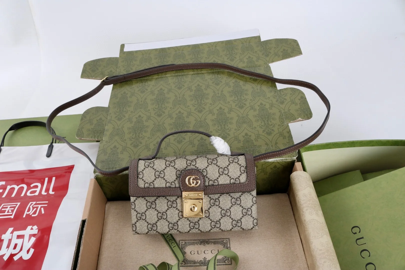 All Categories Official Website "Brand Women's Bags" Women's Bags 💙 GUCCI versatile lightweight crossbody bag for men and women