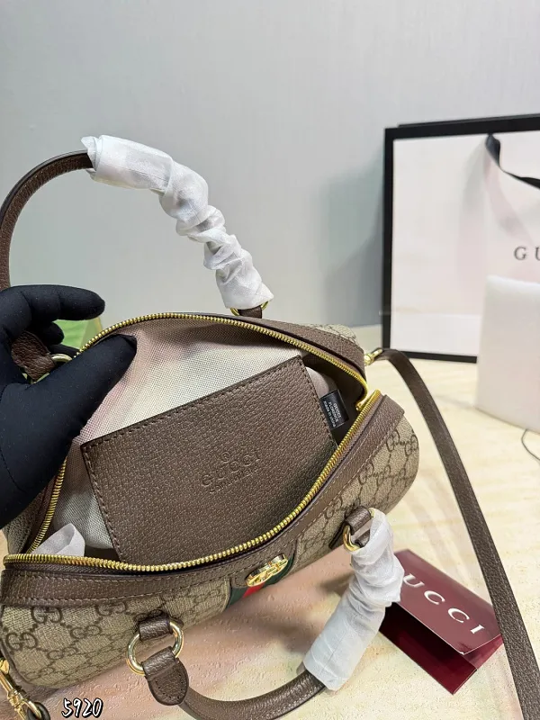 All Categories Official Website "Brand Women's Bags" Women's Bags 💙 GUCCI 2026 New GUCCI Crossbody Bag