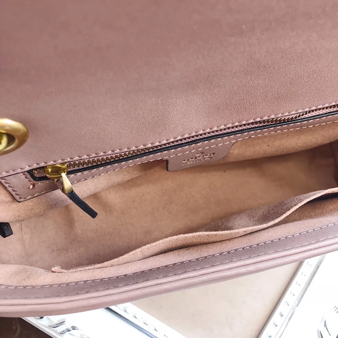 All categories Official website "Brand Women's Bags" Women's Bags 💙 GUCCI Fine imitation Gucci, high imitation Gucci bags, Gucci crossbody bags, 2022 official latest version Gucci crossbody bags, Gucci bag factory, recommended bags, size: 26-15-7CM