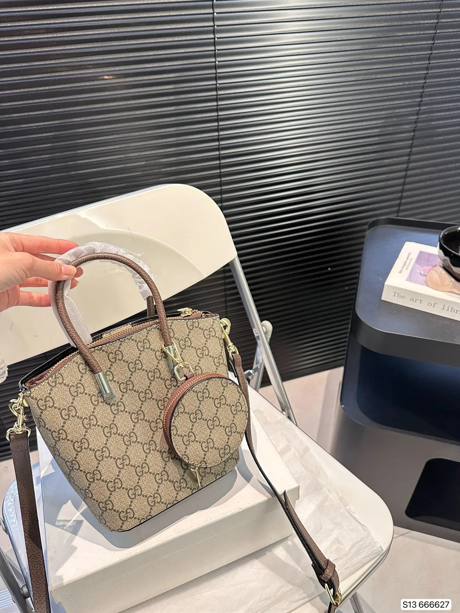 All Categories Official Website "Brand Women's Bags" Women's Bags 💙 GUCCI 2024 New GUCCI Crossbody Bag