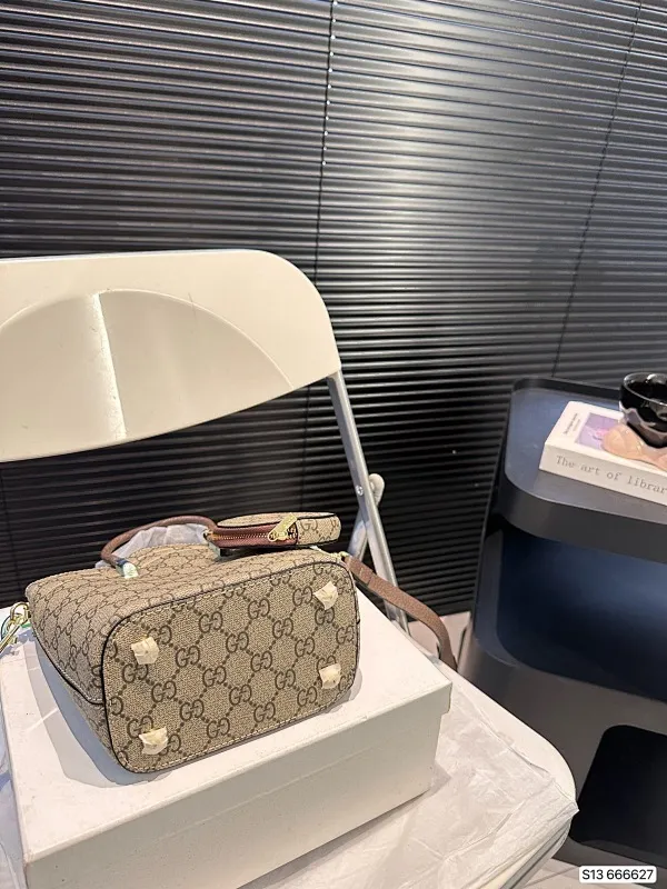 All Categories Official Website "Brand Women's Bags" Women's Bags 💙 GUCCI 2024 New GUCCI Crossbody Bag