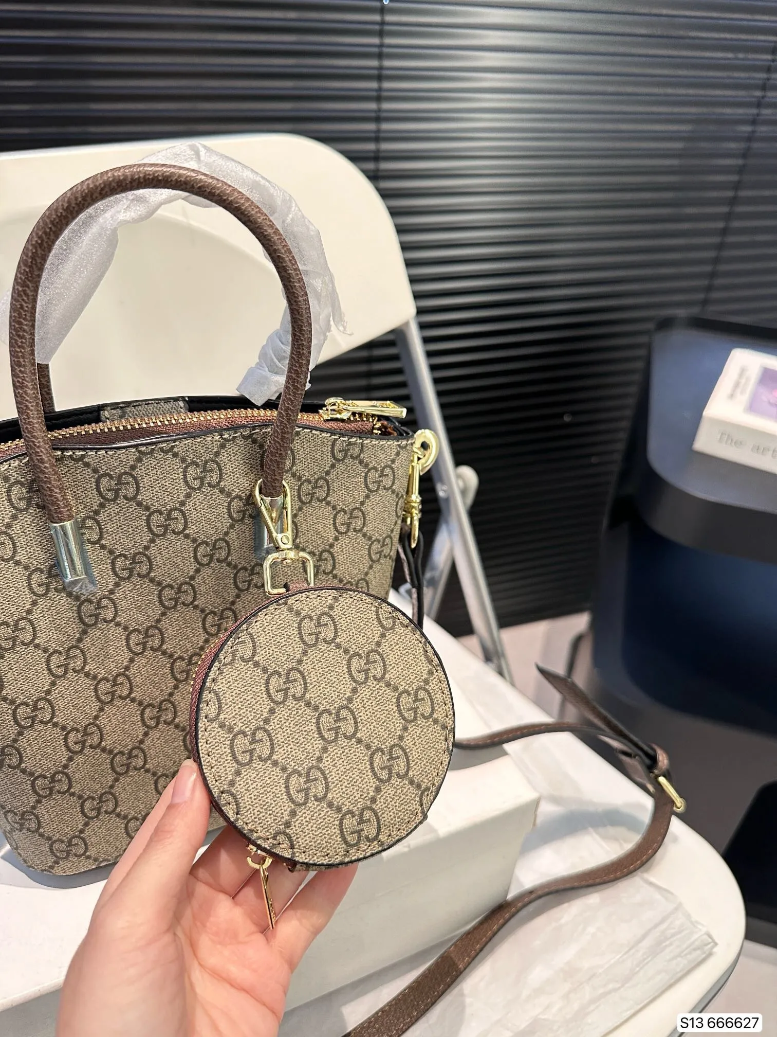 All Categories Official Website "Brand Women's Bags" Women's Bags 💙 GUCCI 2024 New GUCCI Crossbody Bag
