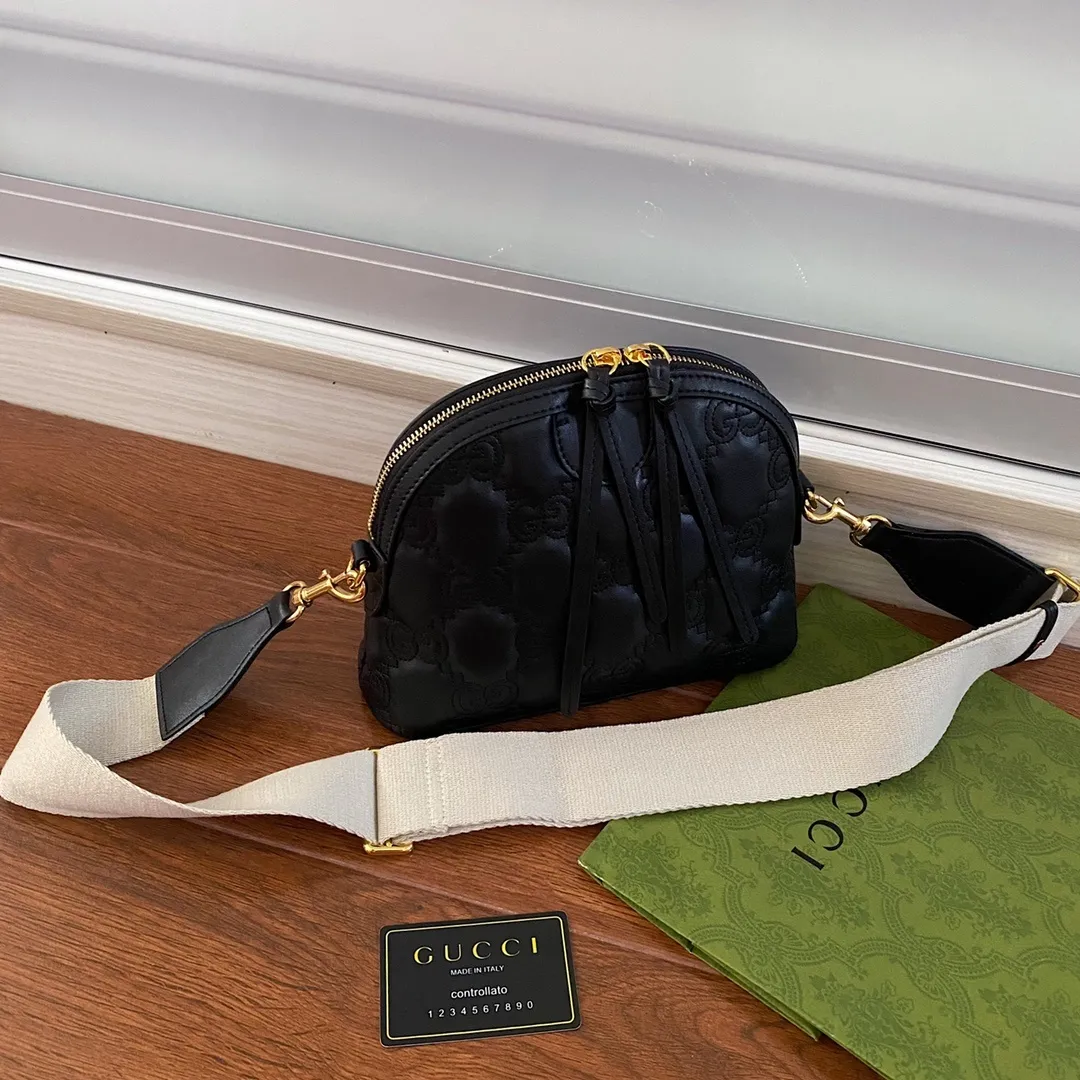 All categories Official website "Brand Women's Bags" Women's Bags 💙 GUCCI 2022 Official New Gucci Crossbody Bag Wholesale 58001800 High Quality Specifications: 23-19-8CM