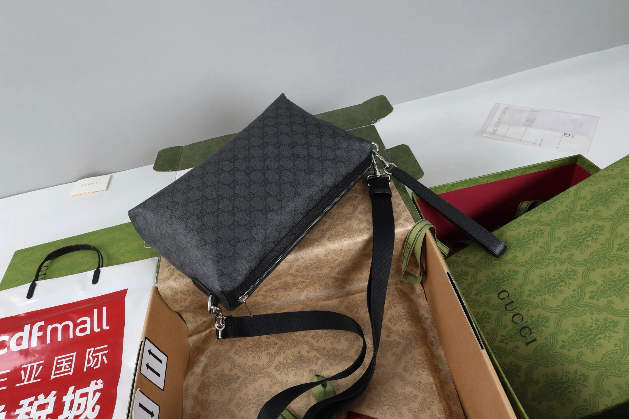 All categories Official website "Brand Women's Bags" Women's Bags 💙 GUCCI 2026 GUCCI new crossbody shoulder bag