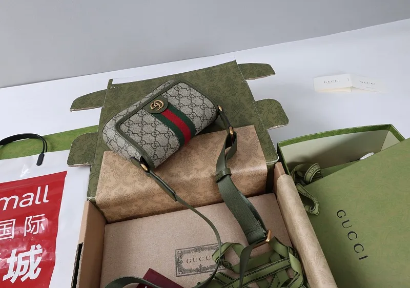 All categories Official website "Brand Women's Bags" Women's Bags 💙 GUCCI 2026 GUCCI new crossbody shoulder bag