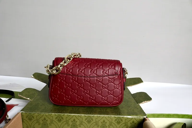 All categories Official website "Brand Women's Bags" Women's Bags 💙 GUCCI 2026 GUCCI new crossbody shoulder bag