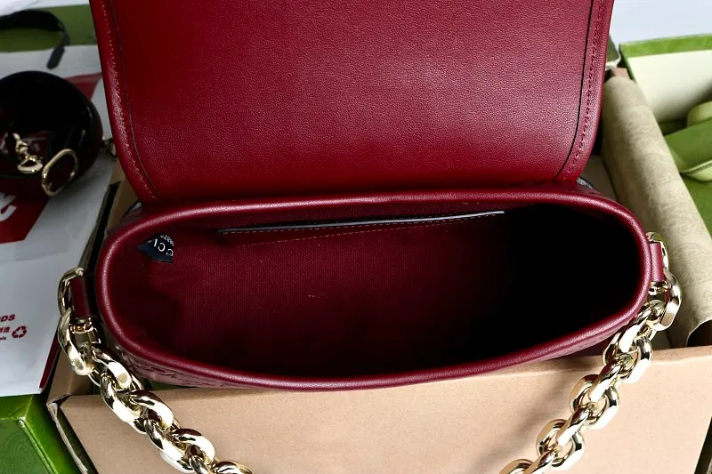 All categories Official website "Brand Women's Bags" Women's Bags 💙 GUCCI 2026 GUCCI new crossbody shoulder bag