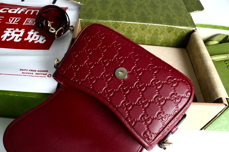 All categories Official website "Brand Women's Bags" Women's Bags 💙 GUCCI 2026 GUCCI new crossbody shoulder bag