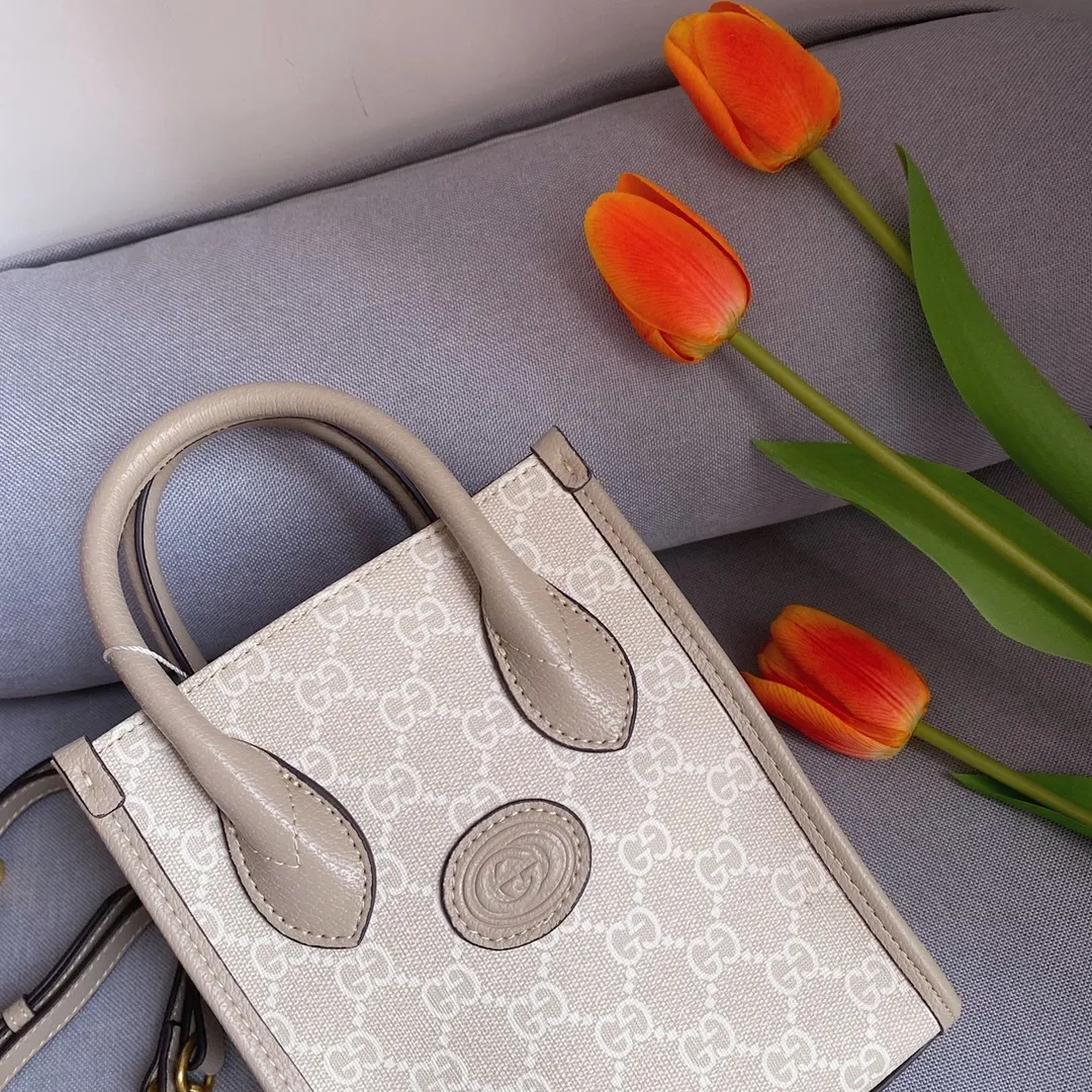 All categories Official website "Brand Women's Bags" Women's Bags 💙 GUCCI 2022 Official New Gucci Handbag Wholesale 58001600 High Quality Specifications: 21-19-8CM