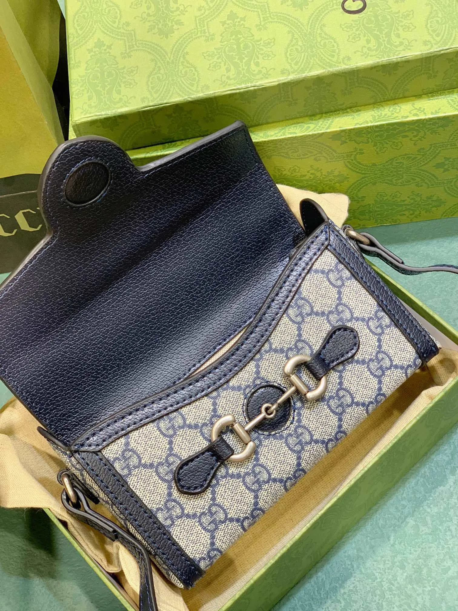 All categories Official website "Brand Women's Bags" Women's Bags 💙 GUCCI 2023 latest GUCCI crossbody bag