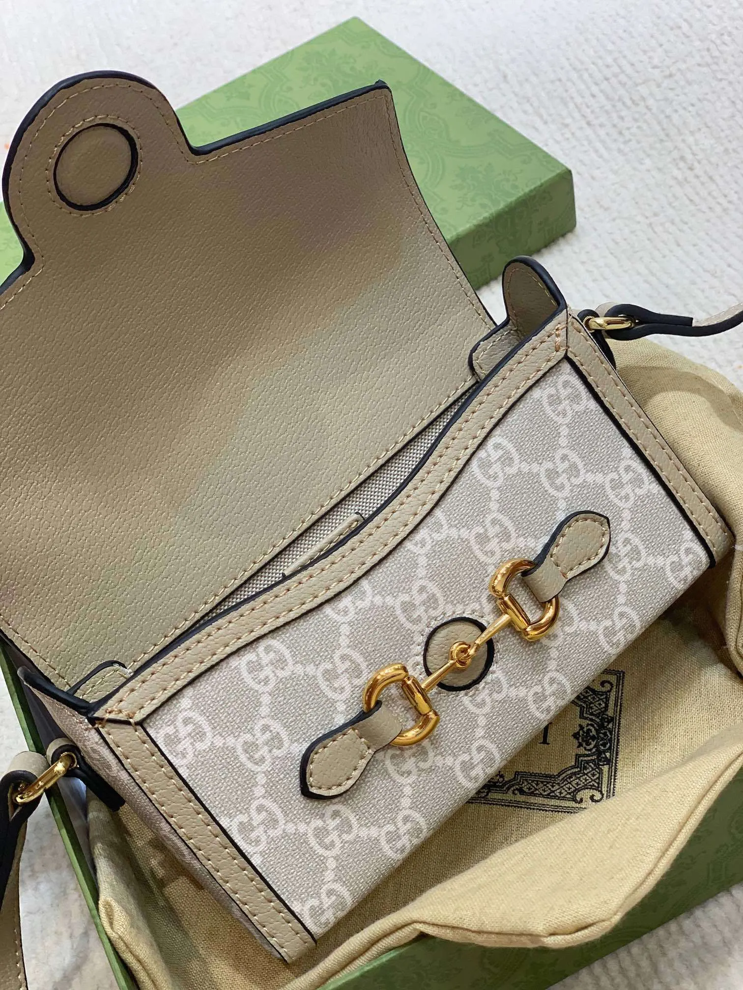 All categories Official website "Brand Women's Bags" Women's Bags 💙 GUCCI 2023 latest GUCCI crossbody bag