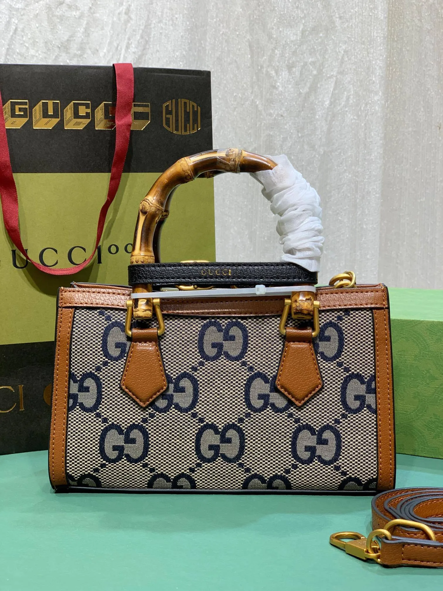 All categories Official website "Brand Women's Bags" Women's Bags 💙 GUCCI 2023 latest GUCCI crossbody bag
