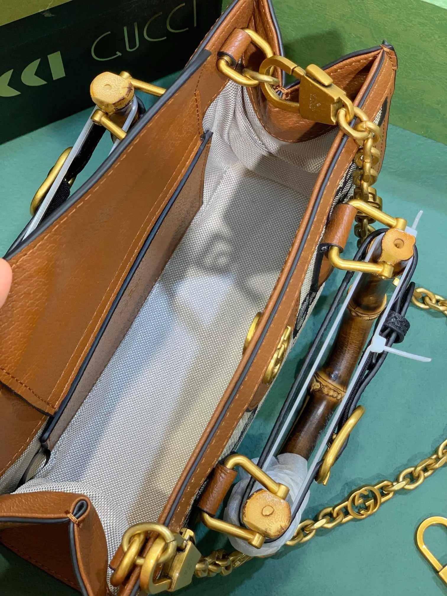 All categories Official website "Brand Women's Bags" Women's Bags 💙 GUCCI 2023 latest GUCCI crossbody bag