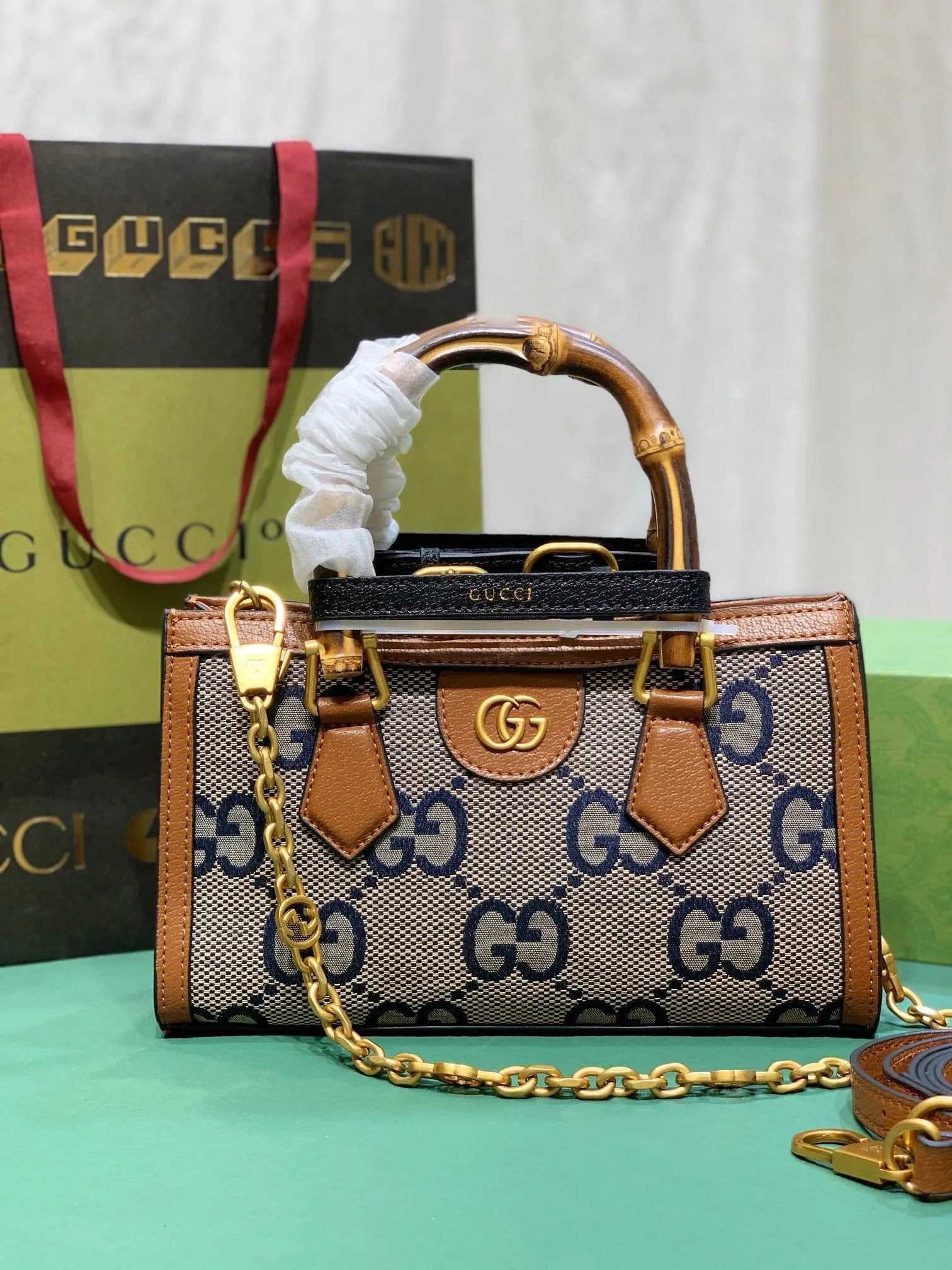 All categories Official website "Brand Women's Bags" Women's Bags 💙 GUCCI 2023 latest GUCCI crossbody bag
