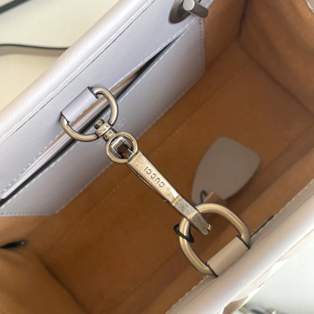 All categories Official website "Brand Women's Bags" Women's Bags 💙 GUCCI 2022 official new Gucci crossbody bag wholesale Original order quality 58002000 Size: 26.5-19-11Cm