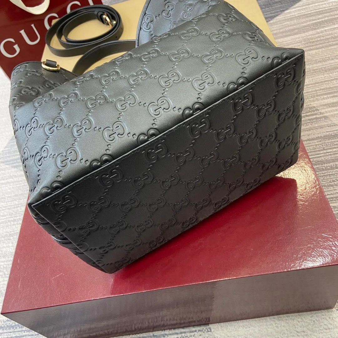 All Categories Official Website "Brand Women's Bags" Women's Bags 💙 GUCCI 2025 New GUCCI Crossbody Bag