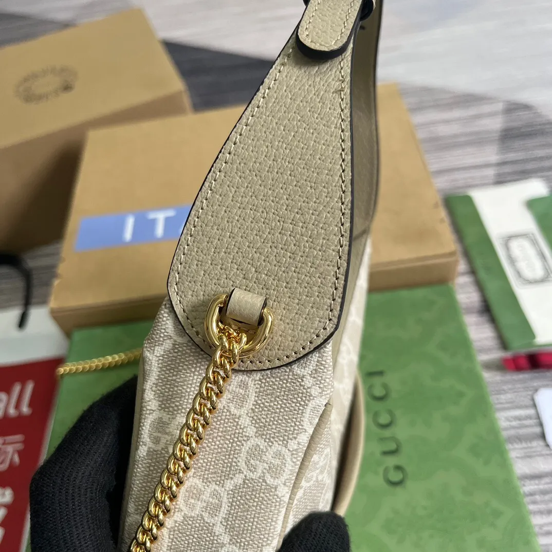 All categories Official website "Brand Women's Bags" Women's Bags 💙 GUCCI 2025 new GUCCI armpit bag