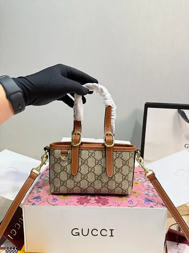 All Categories Official Website "Brand Women's Bags" Women's Bags 💙 GUCCI 2026 New GUCCI Crossbody Bag