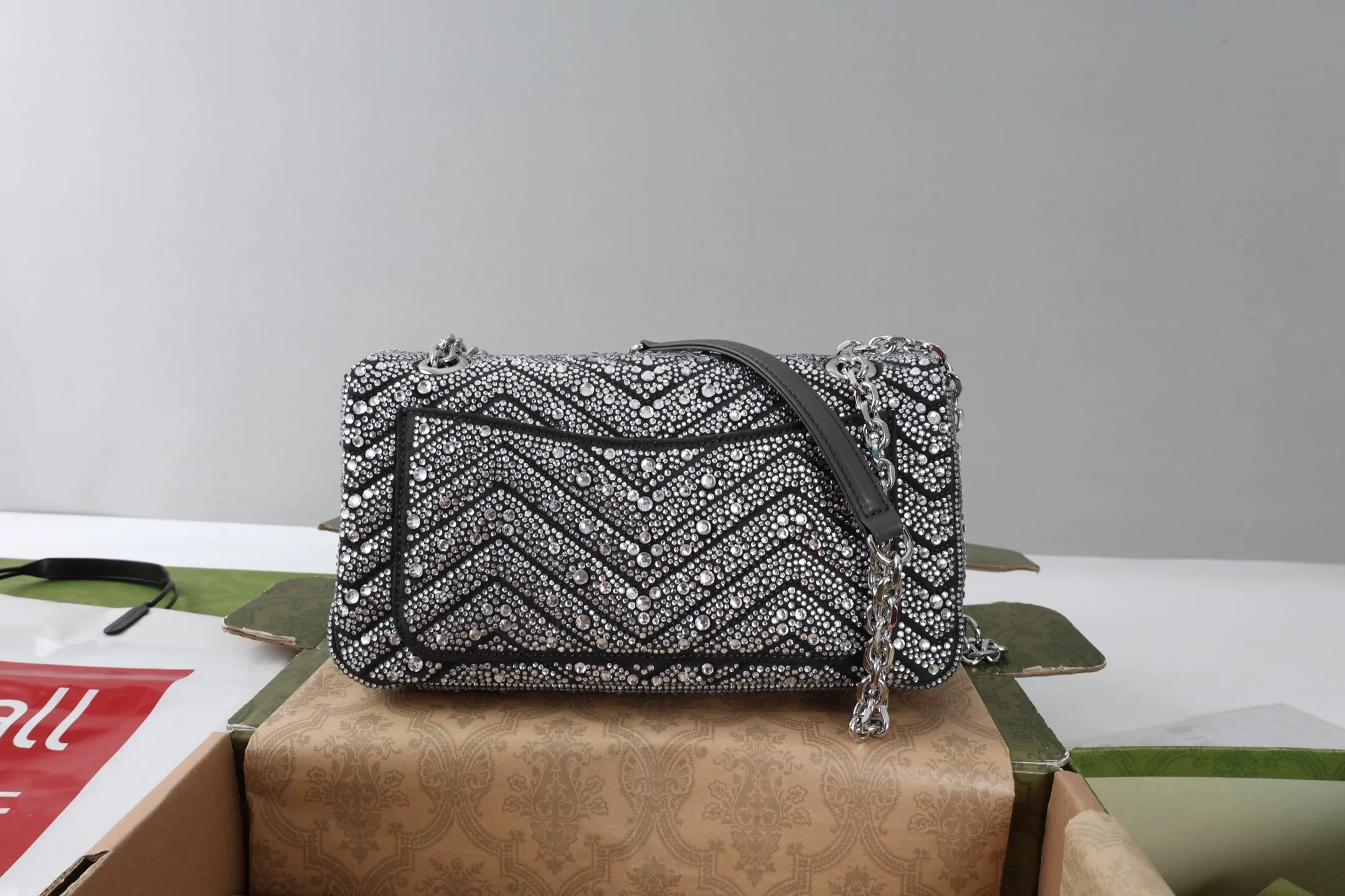 All categories Official website "Brand Women's Bags" Women's Bags 💙 GUCCI 2026 GUCCI new crossbody shoulder bag