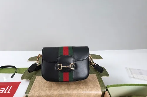 All categories Official website "Brand Women's Bags" Women's Bags 💙 GUCCI 2026 GUCCI new crossbody shoulder bag