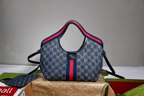 All categories Official website "Brand Women's Bags" Women's Bags 💙 GUCCI 2026 GUCCI new crossbody shoulder bag