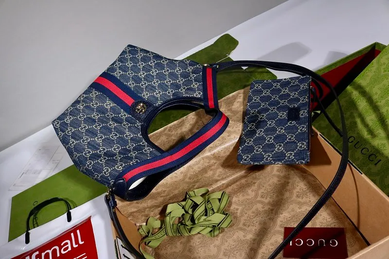 All categories Official website "Brand Women's Bags" Women's Bags 💙 GUCCI 2026 GUCCI new crossbody shoulder bag