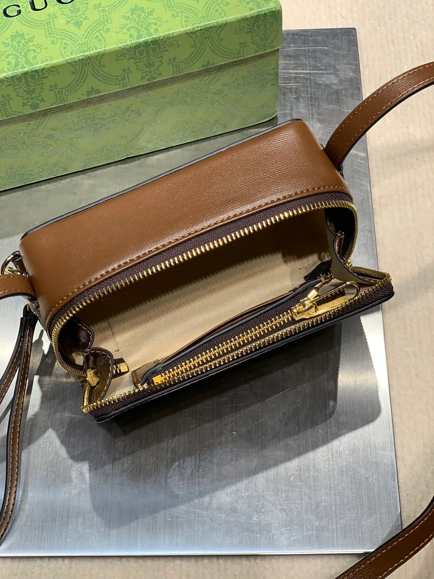 All Categories Official Website "Brand Women's Bags" Women's Bags 💙 GUCCI 2024 New GUCCI Crossbody Bag