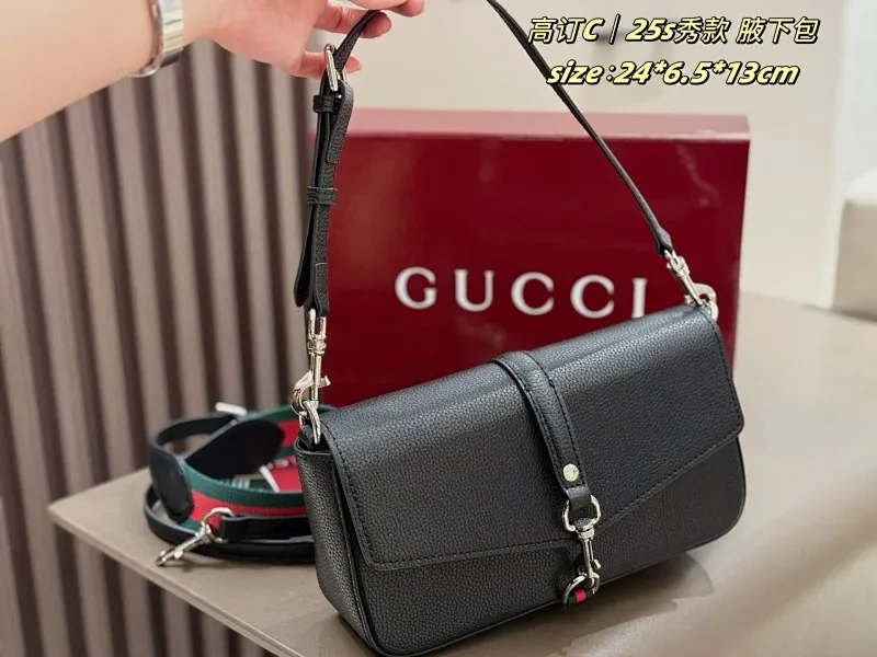 All categories Official website "Brand Women's Bags" Women's Bags 💙 GUCCI 2025 new GUCCI armpit bag
