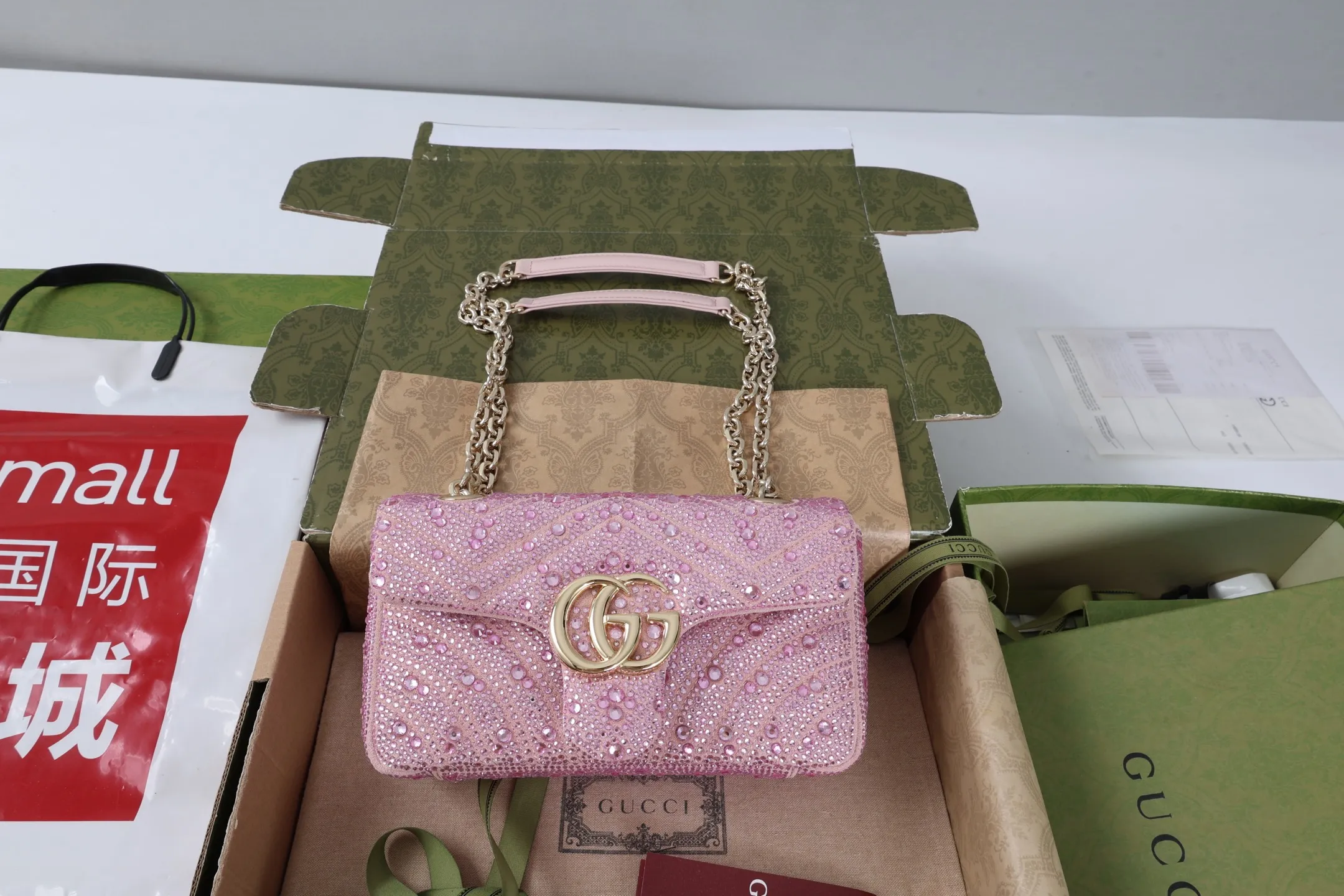 All categories Official website "Brand Women's Bags" Women's Bags 💙 GUCCI 2026 GUCCI new crossbody shoulder bag